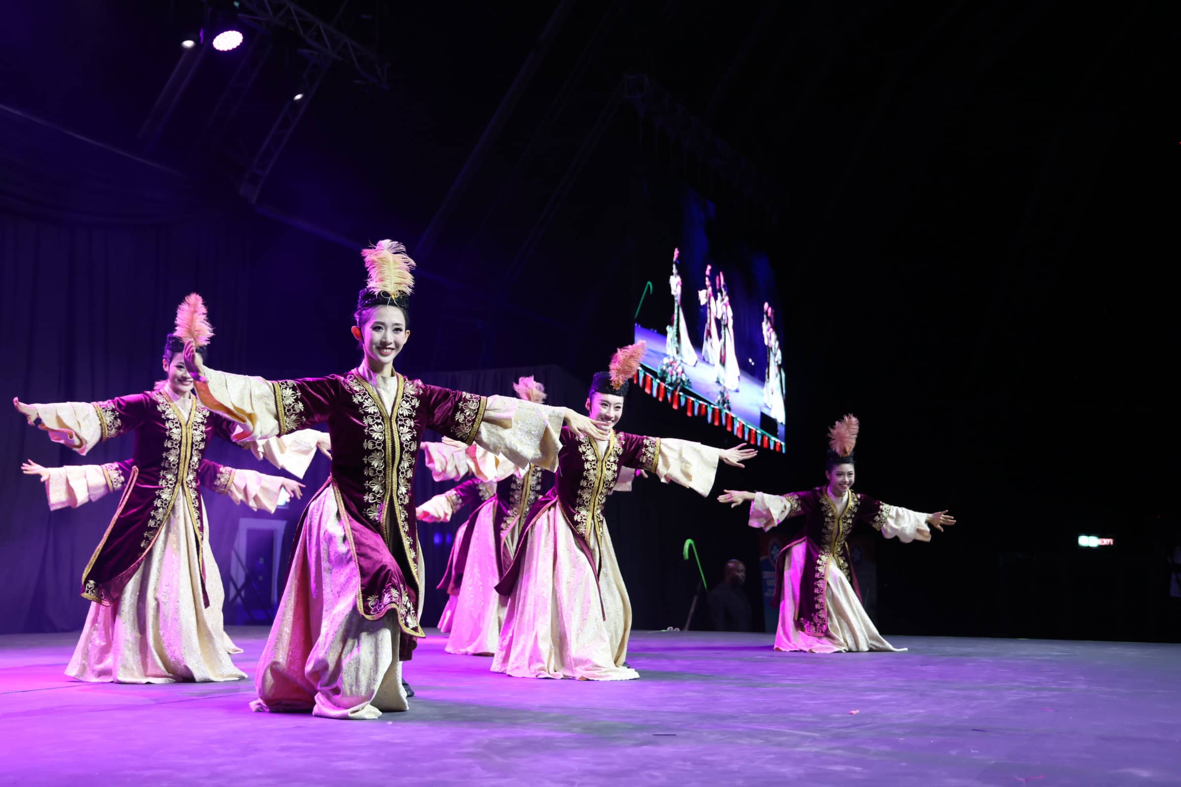 Beijing Dance Academy illuminates at DUT Moon Festival Gala